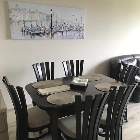 Holiday Apartment Free Parking Space Warna